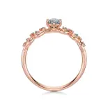 Pierścionek z różowego złota z diamentami